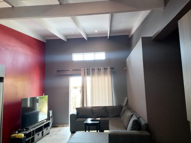 To Let 3 Bedroom Property for Rent in Waterval North West